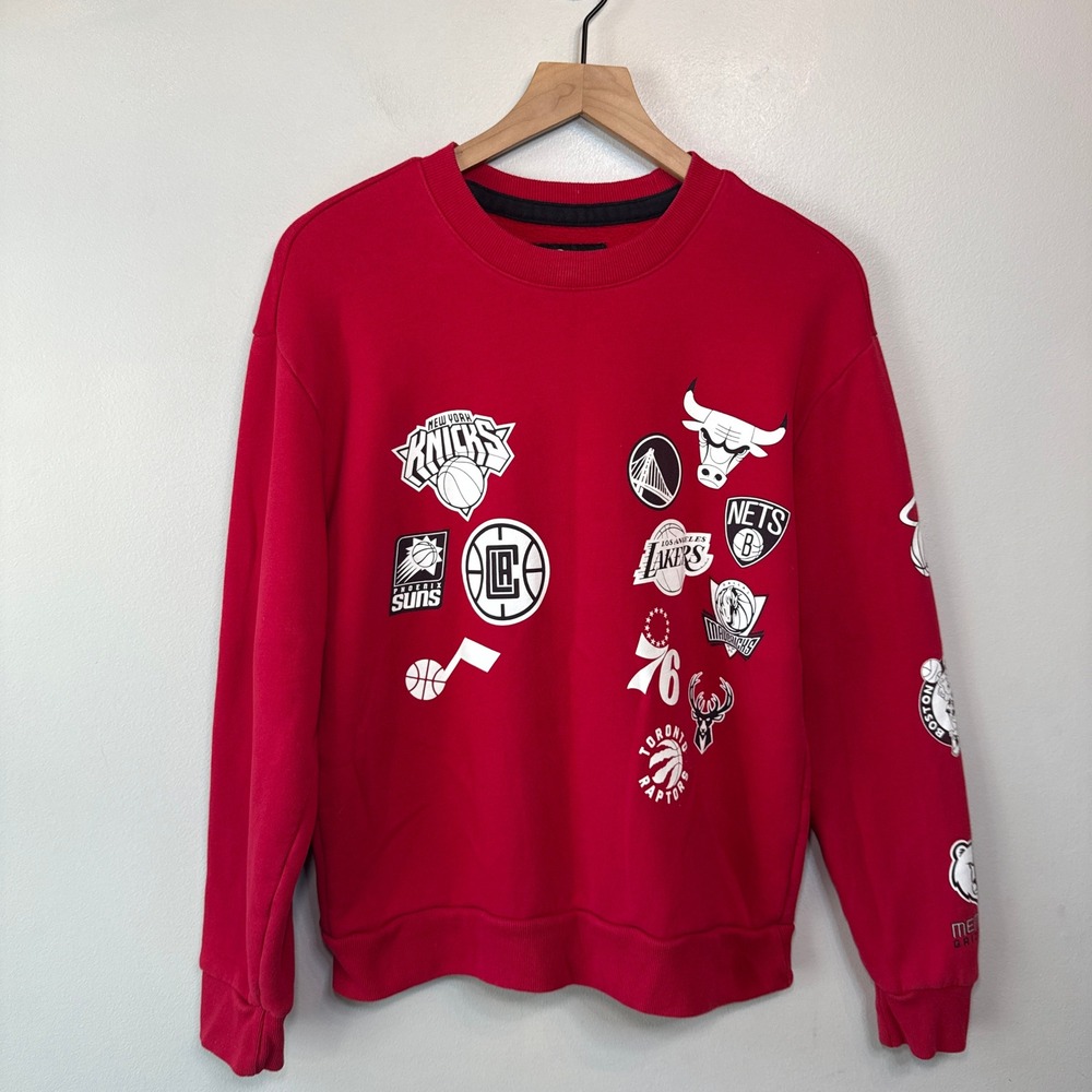 Hollister NBA Multi Team Logo Graphic Crew Neck Sweatshirt Red Men's Small